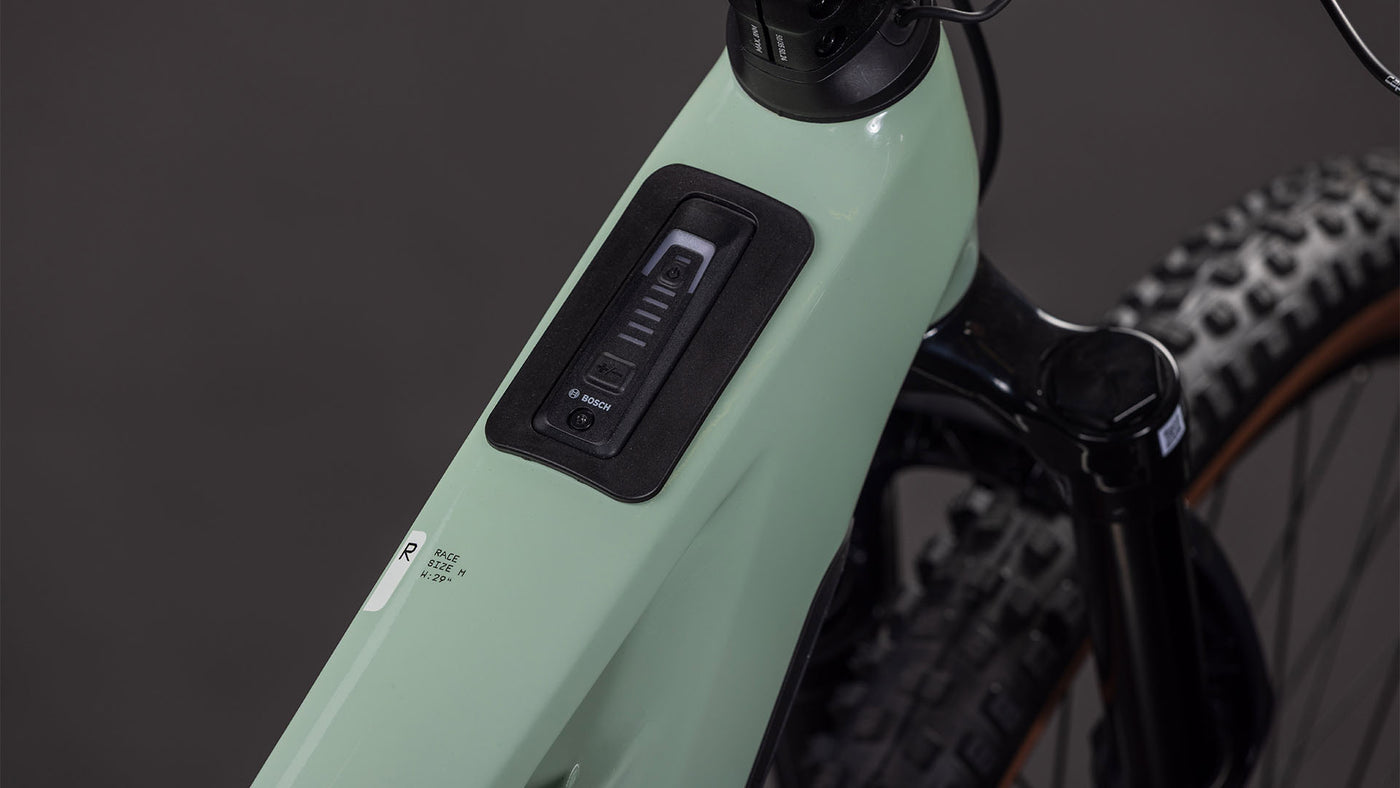 Cube Stereo Hybrid ONE44 HPC Race 800