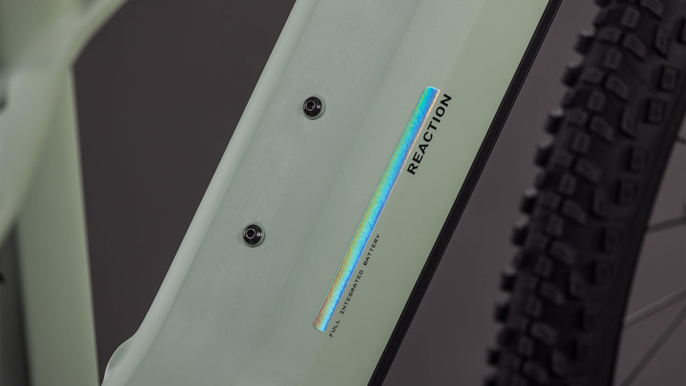 Cube Reaction Hybrid Pro 800