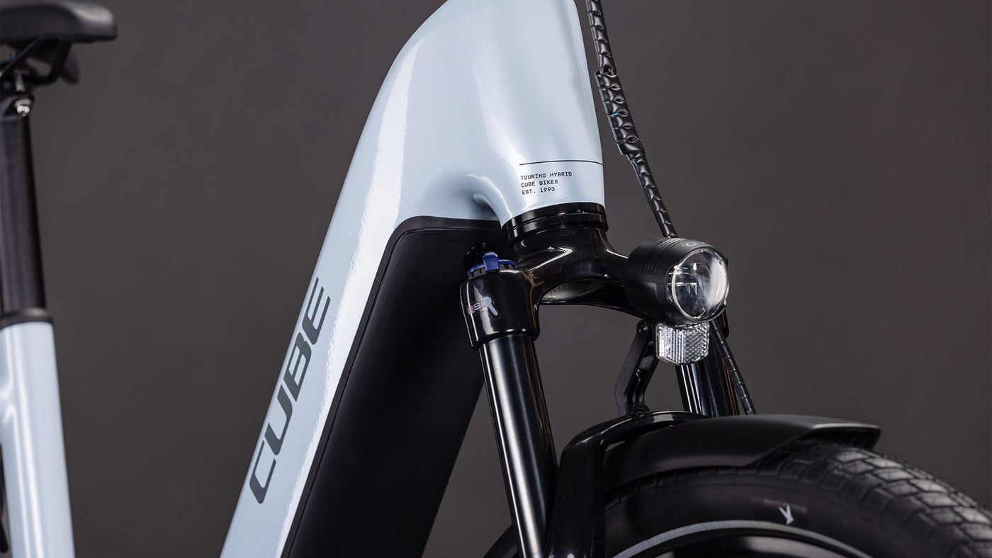 Cube Touring Hybrid ONE 600